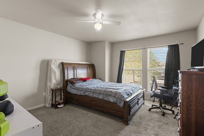 Building Photo - 6908 Wagon Ct