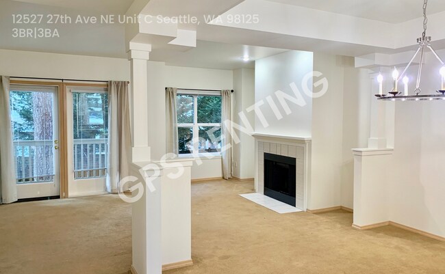 Building Photo - 12527 27th Ave NE