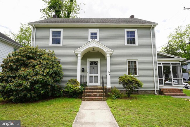 Primary Photo - 234 North Blvd