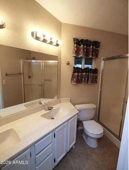 Building Photo - 6233 E Carolina Dr