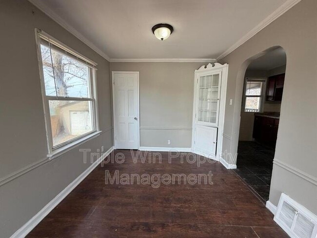 Building Photo - 8333 Whitewater Dr