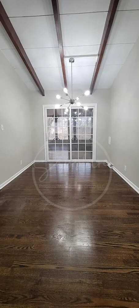 Building Photo - 2815 S Collin Ave