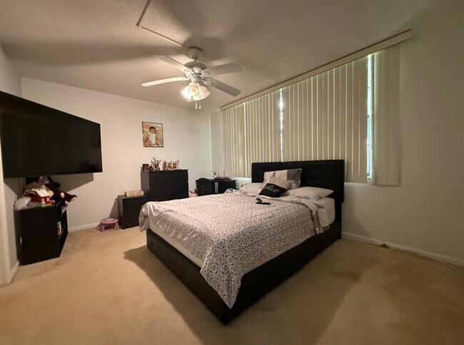 Building Photo - 7420 NW 18th St