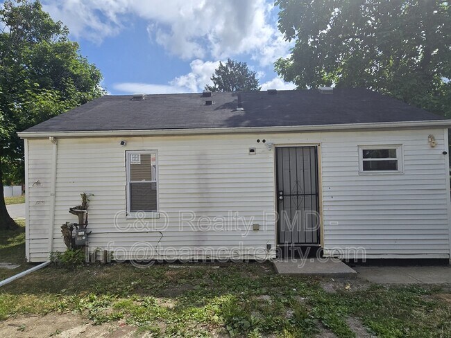 Building Photo - 4308 E 143rd St