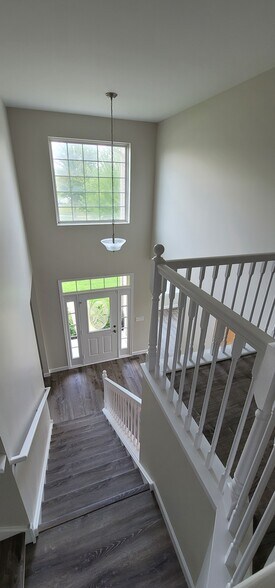 Building Photo - 12824 Meadow Ln