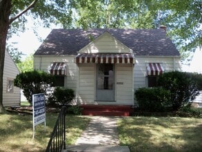 Building Photo - 4040 Avondale Dr