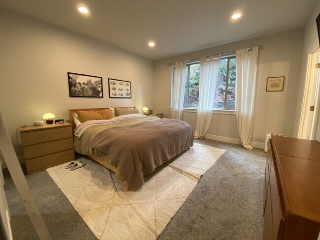 Building Photo - Elevated Modern Living in the Trees of Sudden Valley