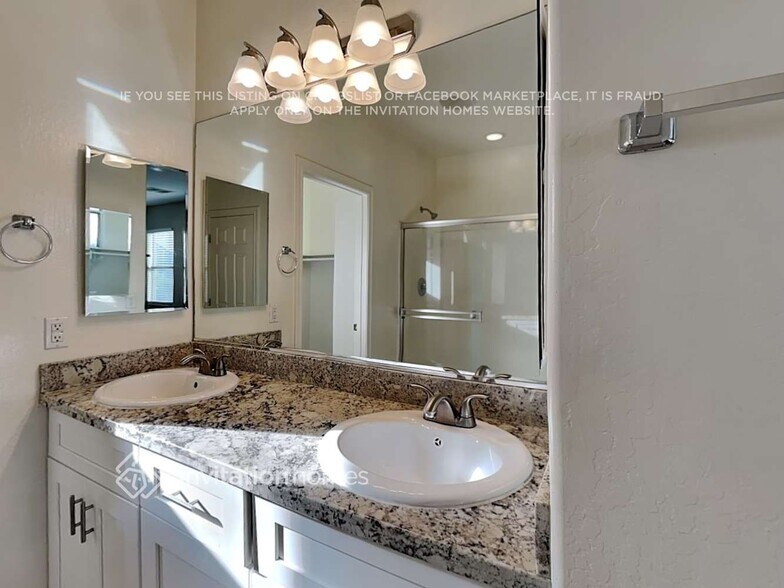 Building Photo - 19147 E Pelican Dr