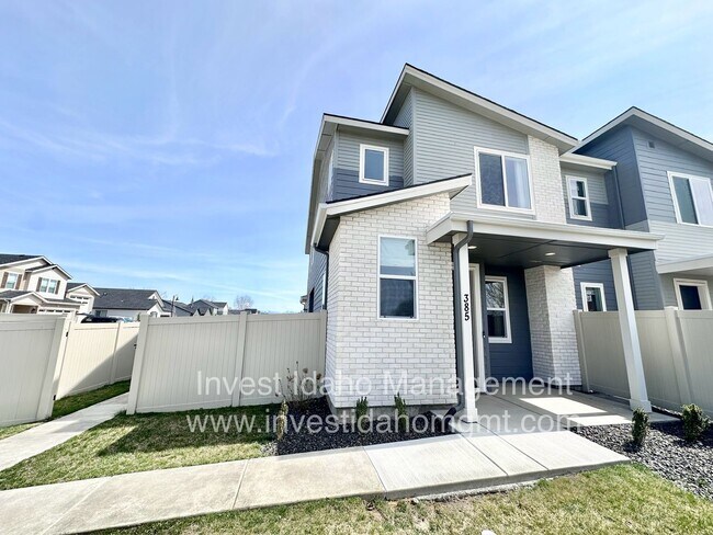 Building Photo - Luxury Gated Townhome in Star – Available NOW! No Shared walls!