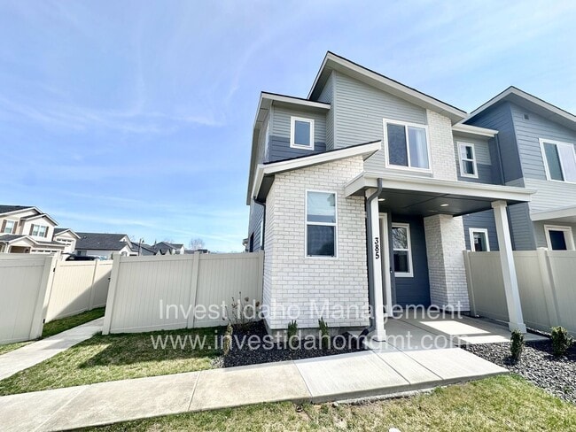 Building Photo - Luxury Gated Townhome in Star – Available Soon! No Shared walls!