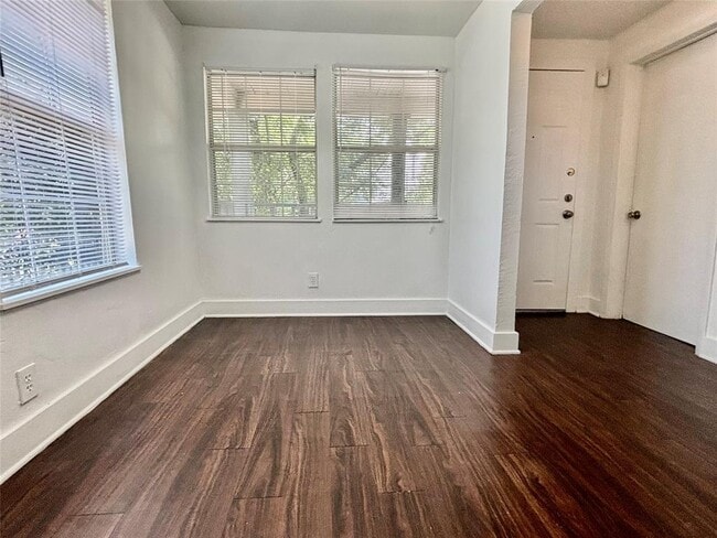 Building Photo - 1205 Olander St