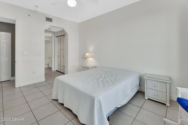 Building Photo - 4623 Rivers Edge Village Ln