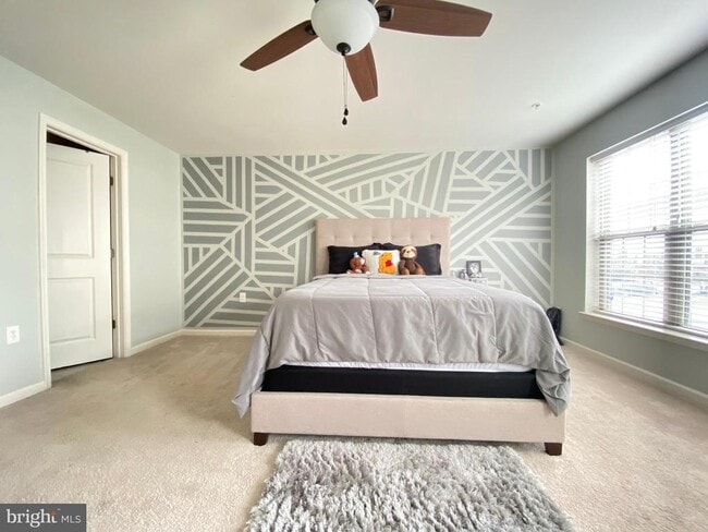 Building Photo - 14823 Chrysler Ct