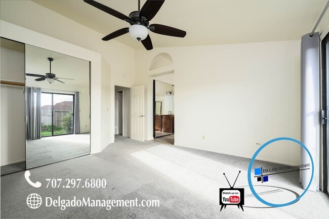 Building Photo - Gorgeous Glen Cove 4 bedroom home.