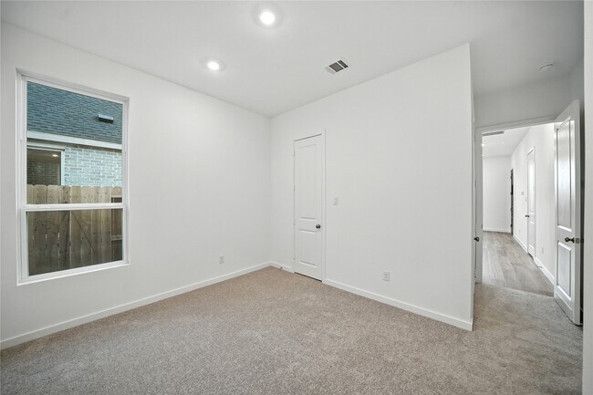 Building Photo - 31218 Anna Mdws Dr