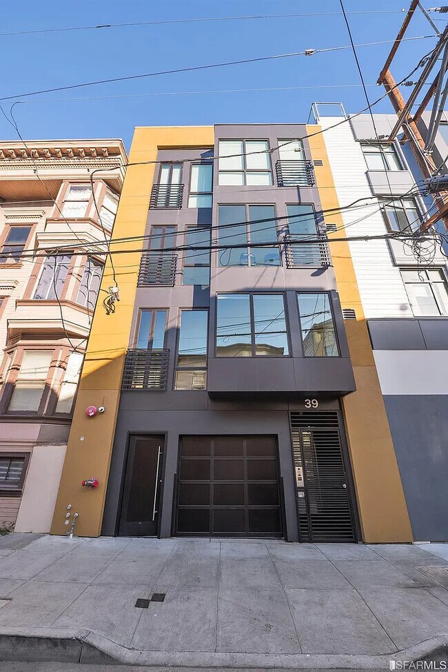 Building Photo - 39 San Carlos St