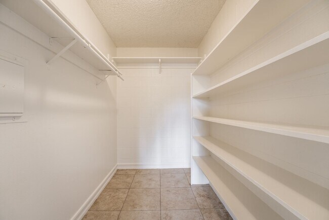 Building Photo - 1 Bedroom Downstairs  Condo Unit Near the Strip! Move in Special $199 for the first month rent!