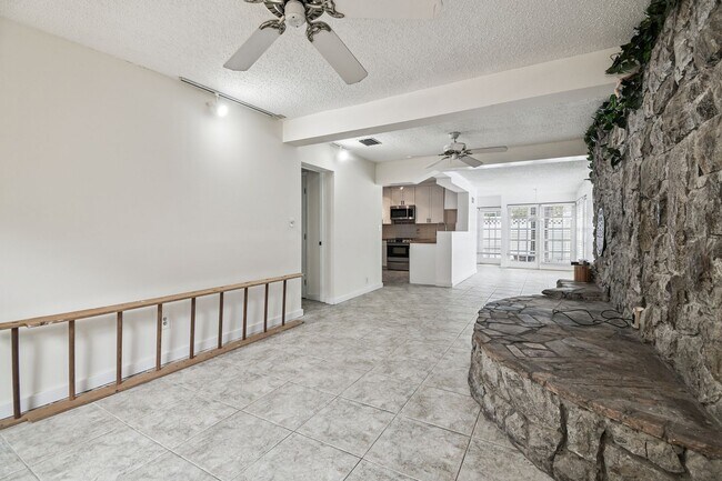 Building Photo - Beautiful Home on Davis Island