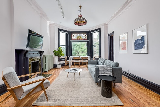 Primary Photo - Violet Coliving