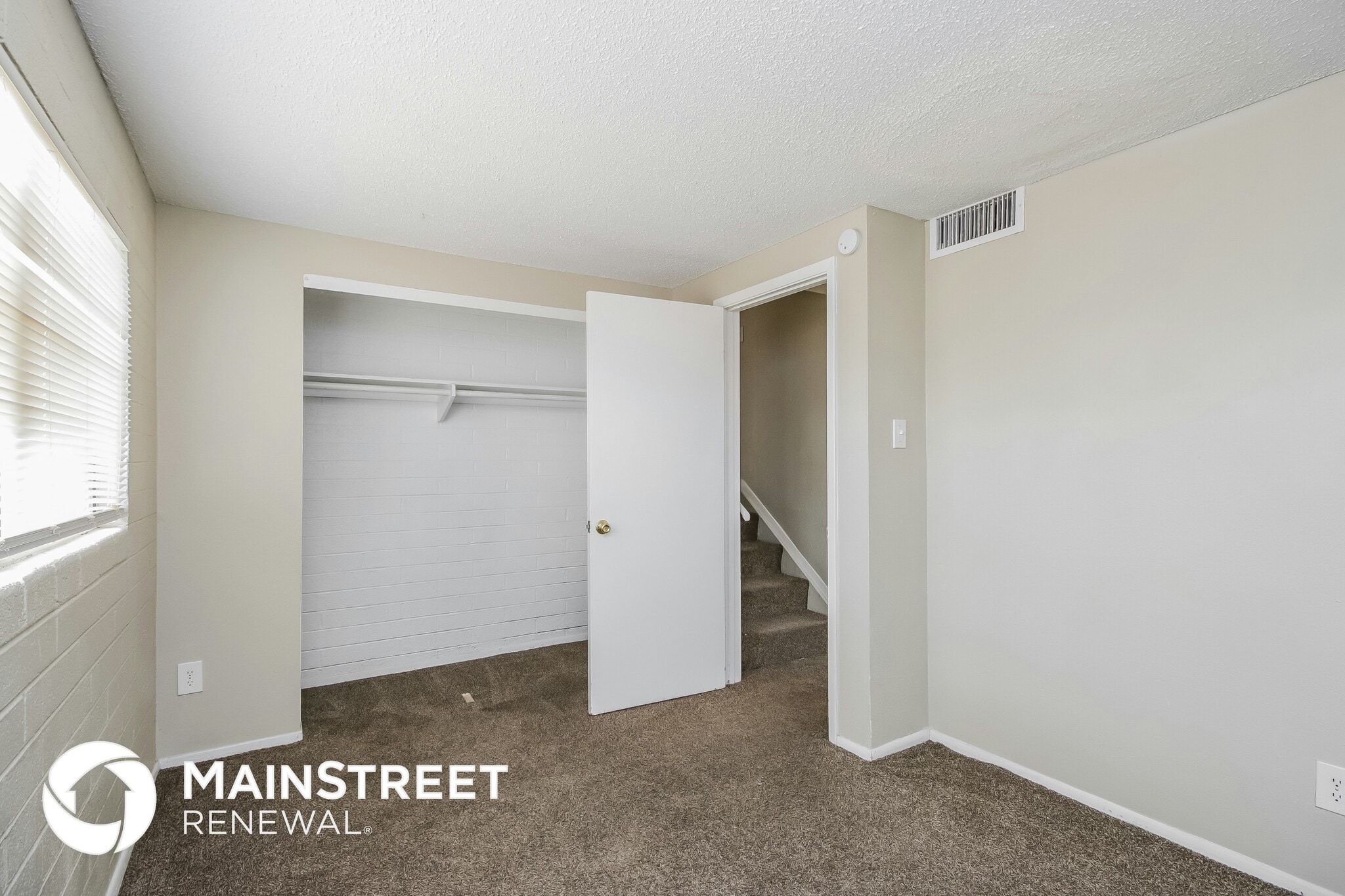 Building Photo - 2629 N 49th Dr