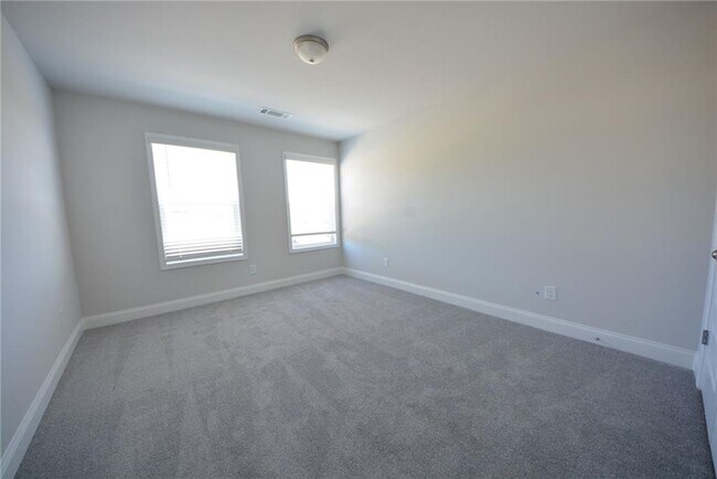 Building Photo - 3871 Brookburn Park