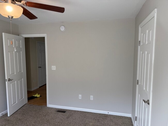 Building Photo - 39 19th St