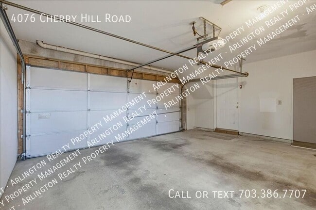 Building Photo - 4076 Cherry Hill Rd