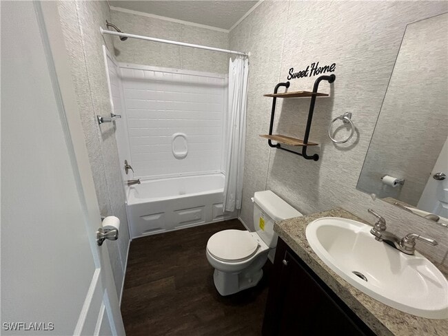 Building Photo - 5109 Flamingo Dr