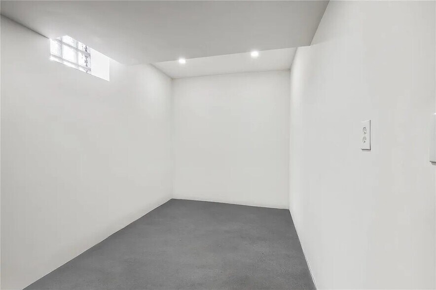 Building Photo - 362 Marshall Ave