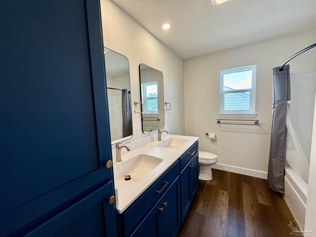 Building Photo - 4189 Soundpointe Dr