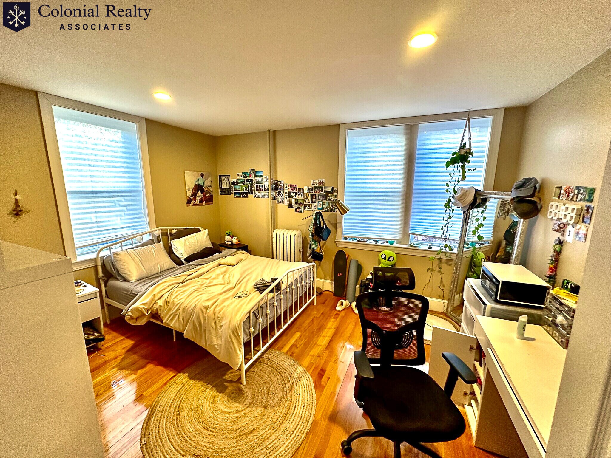 Building Photo - 76 Egmont St