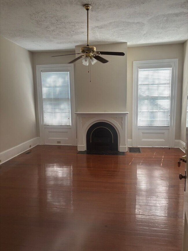 Building Photo - 846 Hickman Rd
