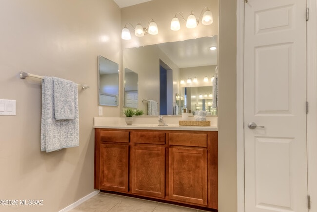 Building Photo - 9116 W Silver Cholla Dr