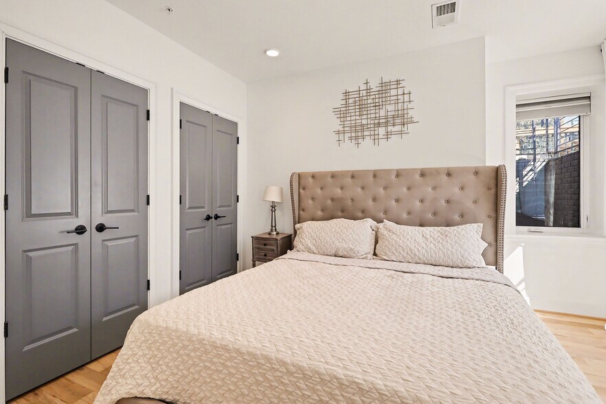 Building Photo - 811 Upshur St NW