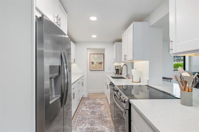 Building Photo - 1950 Nebraska Ave