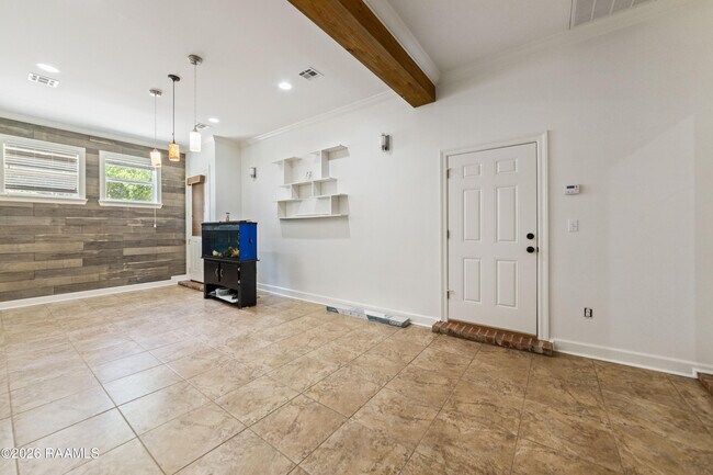 Building Photo - 100 Shumard Dr