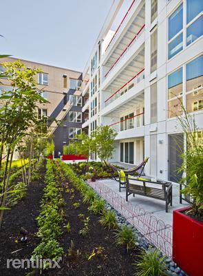 Building Photo - 315 1st Ave N