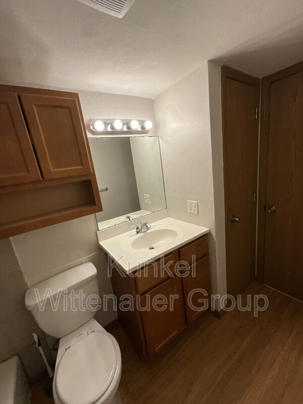 Building Photo - 1813 Jamestown Rd