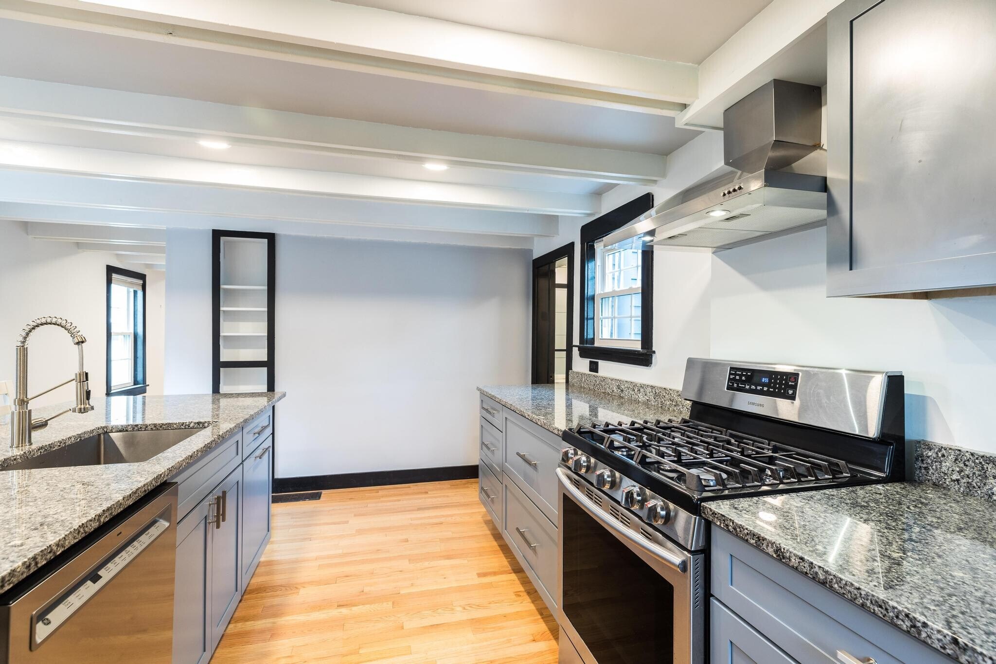 Building Photo - 21 Union St