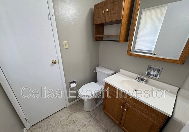 Building Photo - 4611 Dutchess Ln