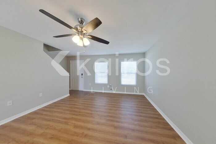 Building Photo - 2825 NW 3rd Pl