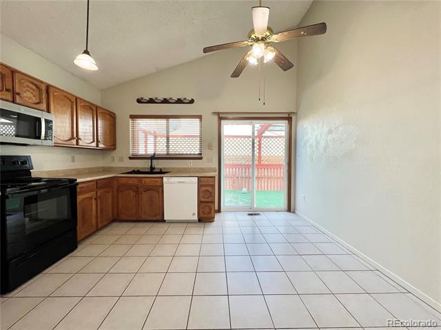 Building Photo - 9393 W Wagon Trail Cir