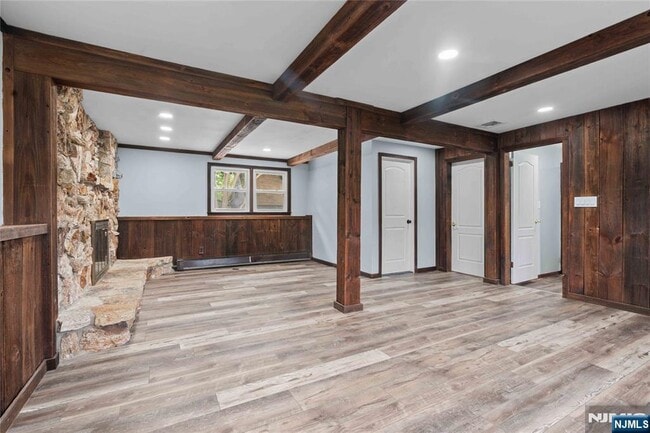 Building Photo - 230 Orchard Dr