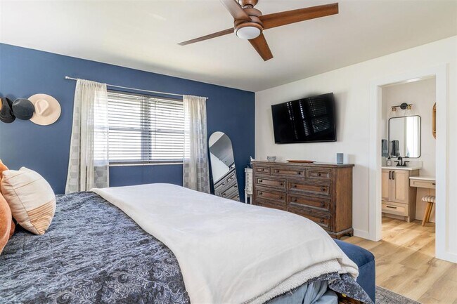 Building Photo - 4824 NW 73rd St