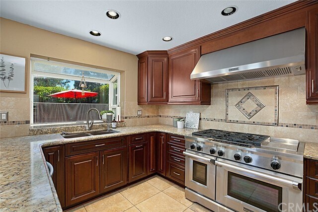 Building Photo - 23 Las Cruces