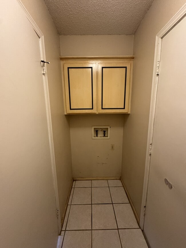 Building Photo - 841 NW 115th St