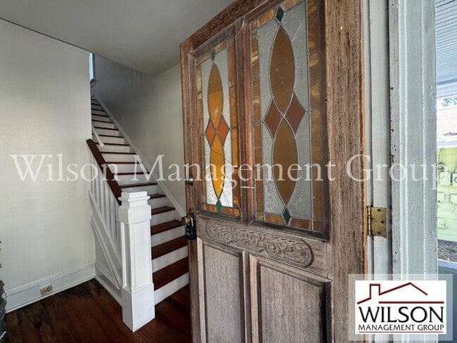 Building Photo - 516 E Anderson St