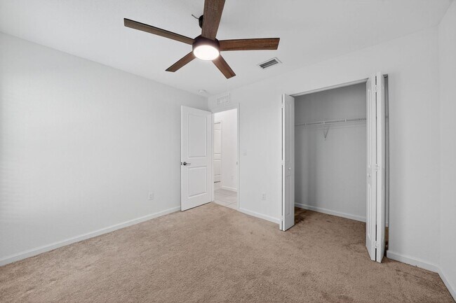 Building Photo - Modern home in Bent Creek Community