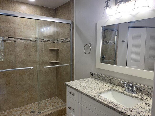 Building Photo - 10416 White Lake Ct