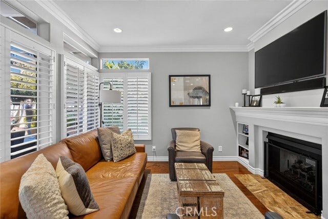 Building Photo - 23 Amarante